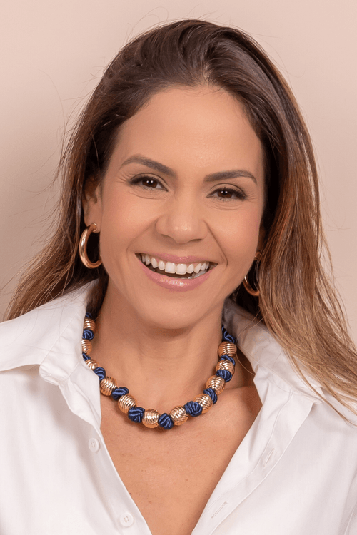 Colar Acetinado Torcido Nó Esferas Trabalhadas